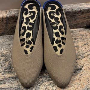 Rothy's The Almond Demi Mule size 8 Like New